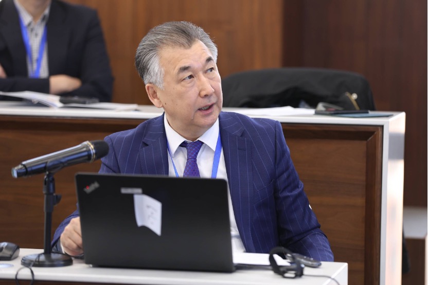 Chairman of the Board of Kazakhstan “National Center of Space Research and Technology” Visits AIR