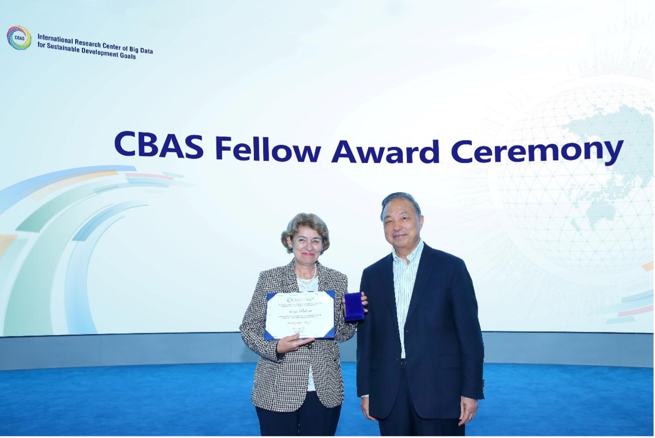 Irina Bokova Visits CBAS